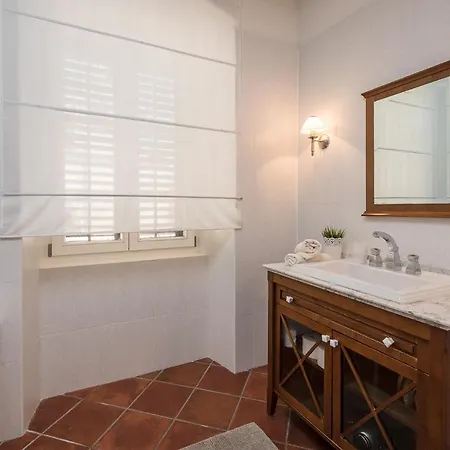 Daire Secret Apartment-old Town Heart. *